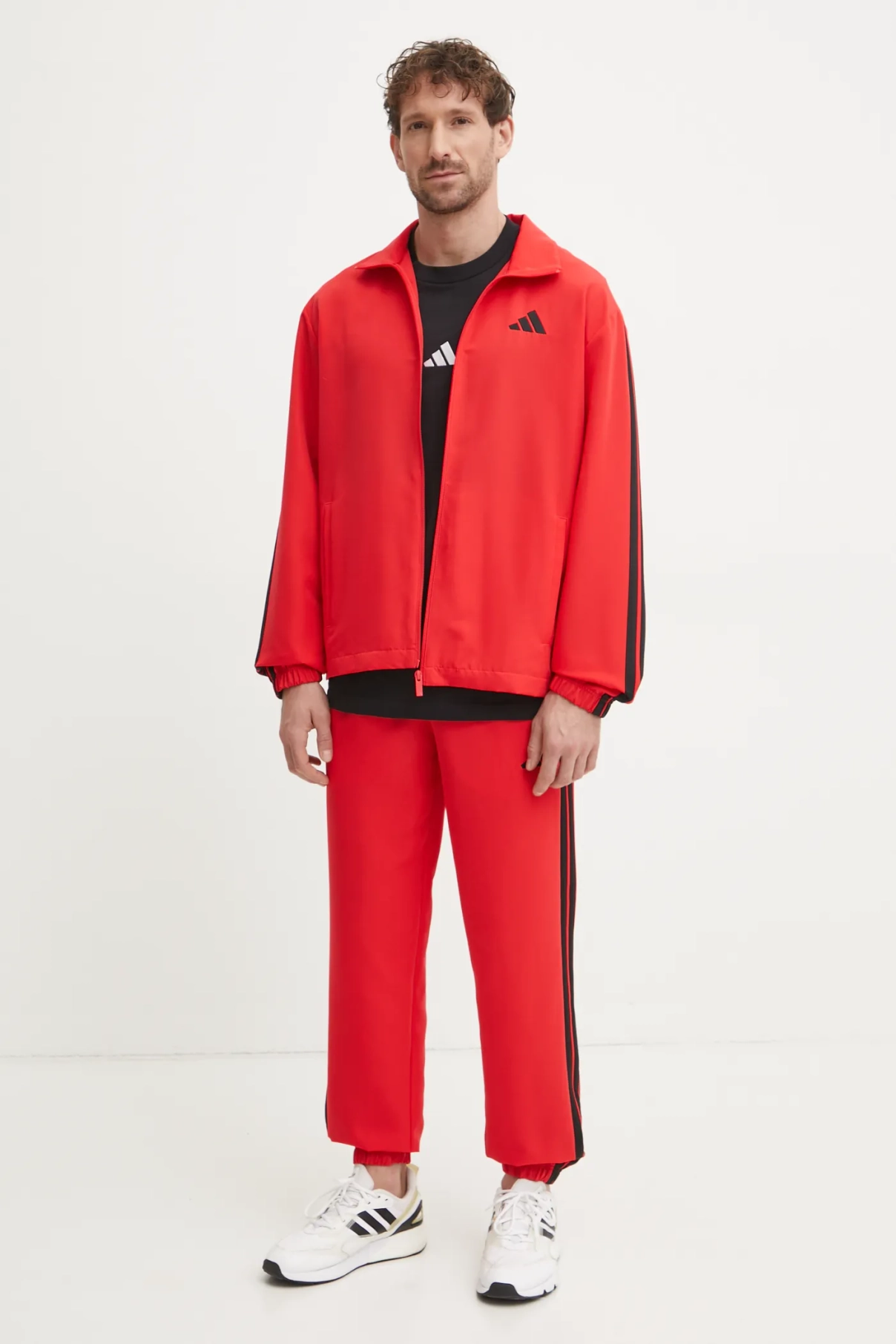 Спортивный костюм с 3 полосками adidas, красный
Спортивный костюм с 3 полосками adidas, красный