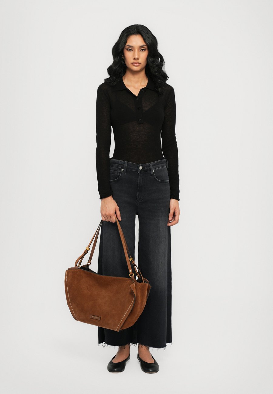 Сумка-шоппер Gianni Chiarini BLOOM, Cognac
Сумка-шоппер Gianni Chiarini BLOOM, Cognac