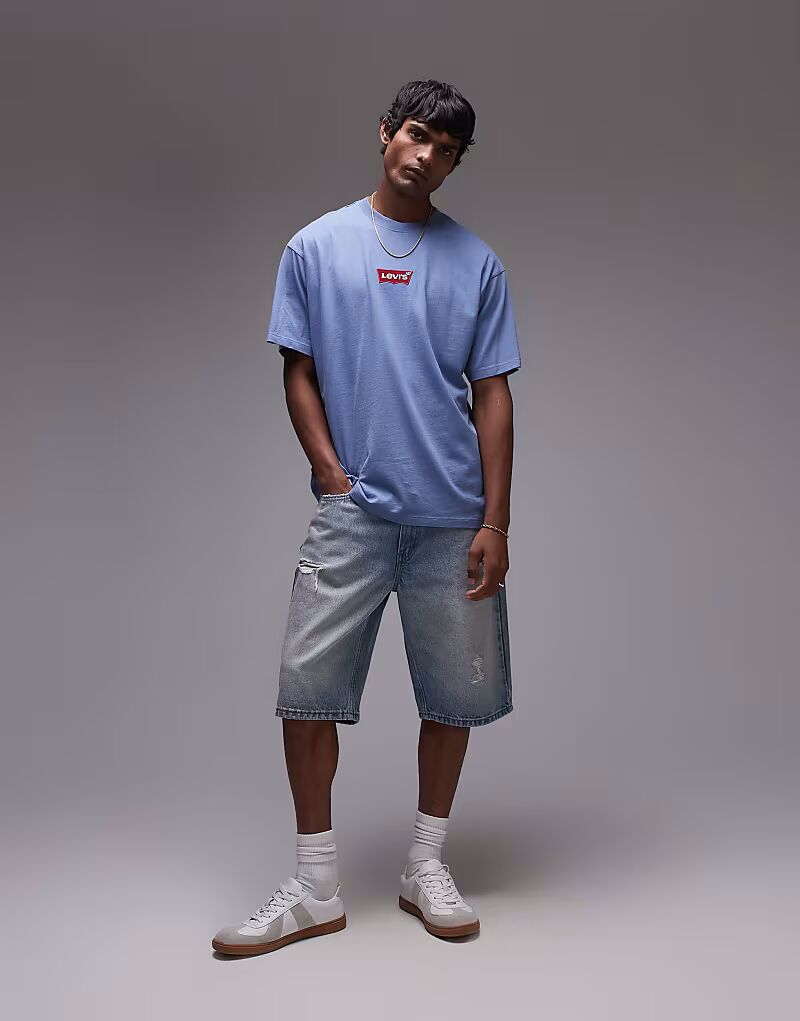 Шорты Levi's 469 свободного кроя из денима с потертостями светлого оттенка
Шорты Levi's 469 свободного кроя из денима с потертостями светлого оттенка