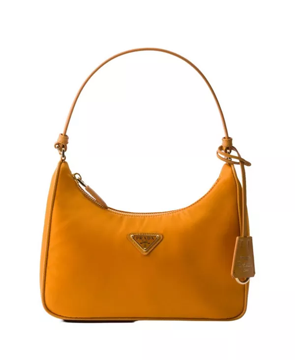 Переиздание 2005 года, мини-сумка из нейлона и сафьяновой кожи. Prada, оранжевый
Переиздание 2005 года, мини-сумка из нейлона и сафьяновой кожи. Prada, оранжевый