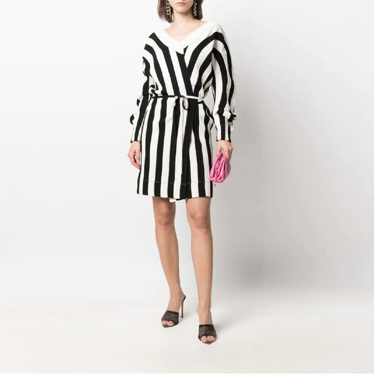 Платье с длинными рукавами женское черное Bottega Veneta
Платье с длинными рукавами женское черное Bottega Veneta