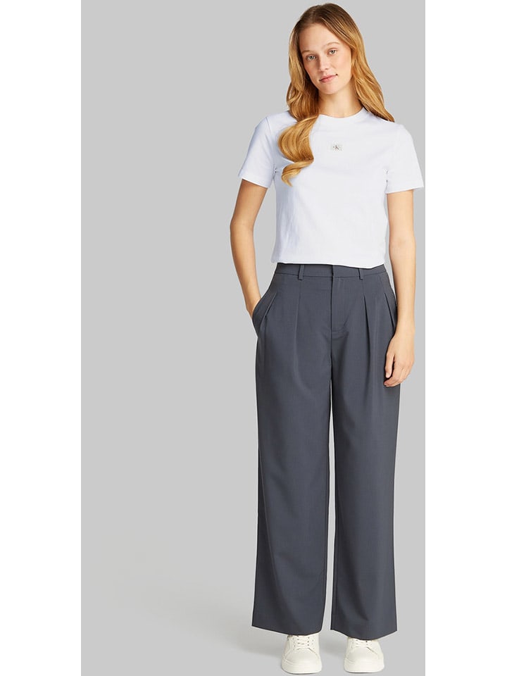 Футболка CALVIN KLEIN JEANS, белый
Футболка CALVIN KLEIN JEANS, белый