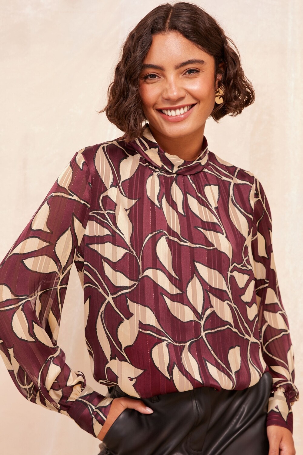 Блузка с анималистичным принтом и завязками на спине Friends Like These, коричневый
Блузка с анималистичным принтом и завязками на спине Friends Like These, коричневый