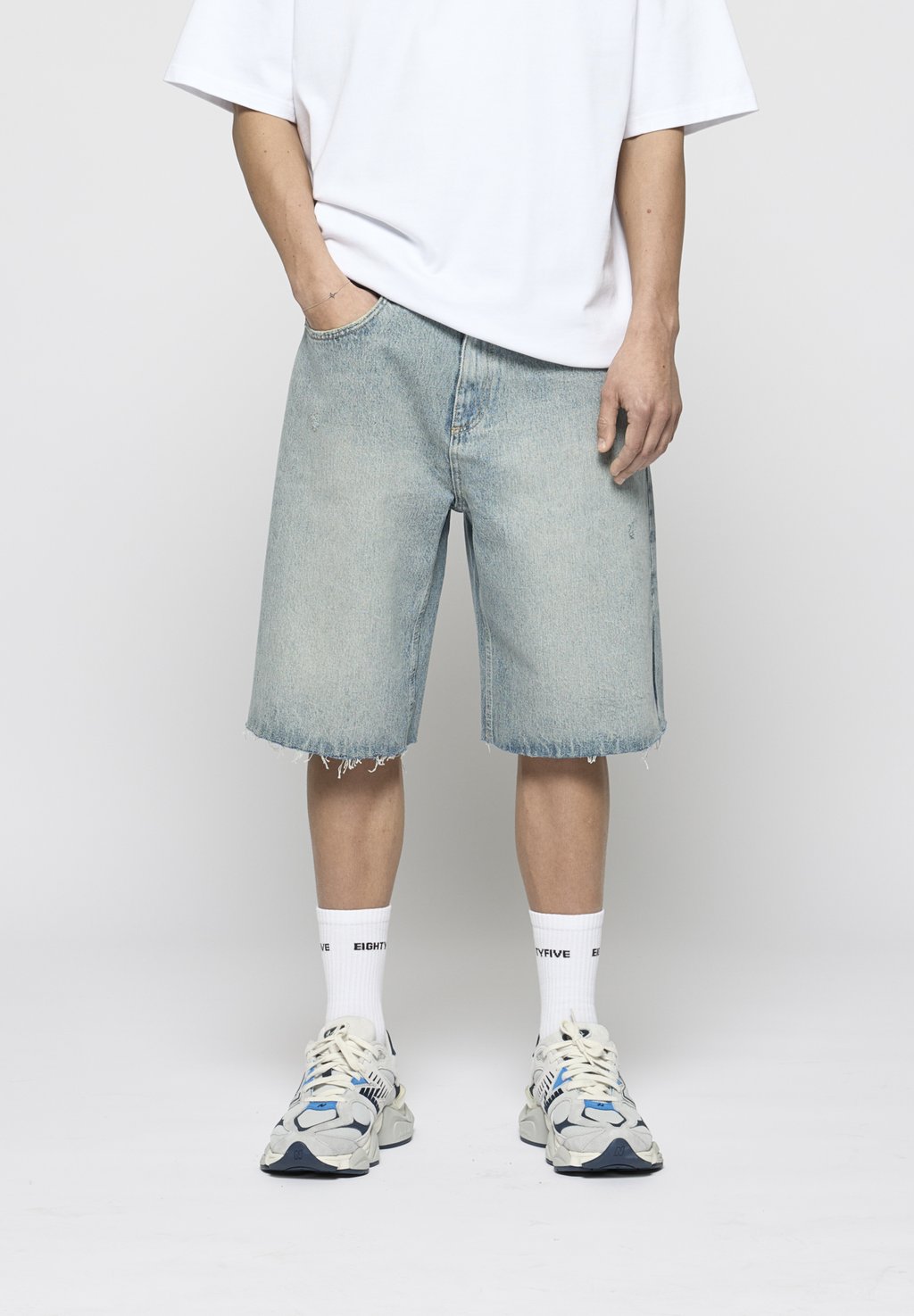 Джинсовые шорты CUT OFF BAGGY EIGHTYFIVE, цвет Sand Storm Blue
Джинсовые шорты CUT OFF BAGGY EIGHTYFIVE, цвет Sand Storm Blue