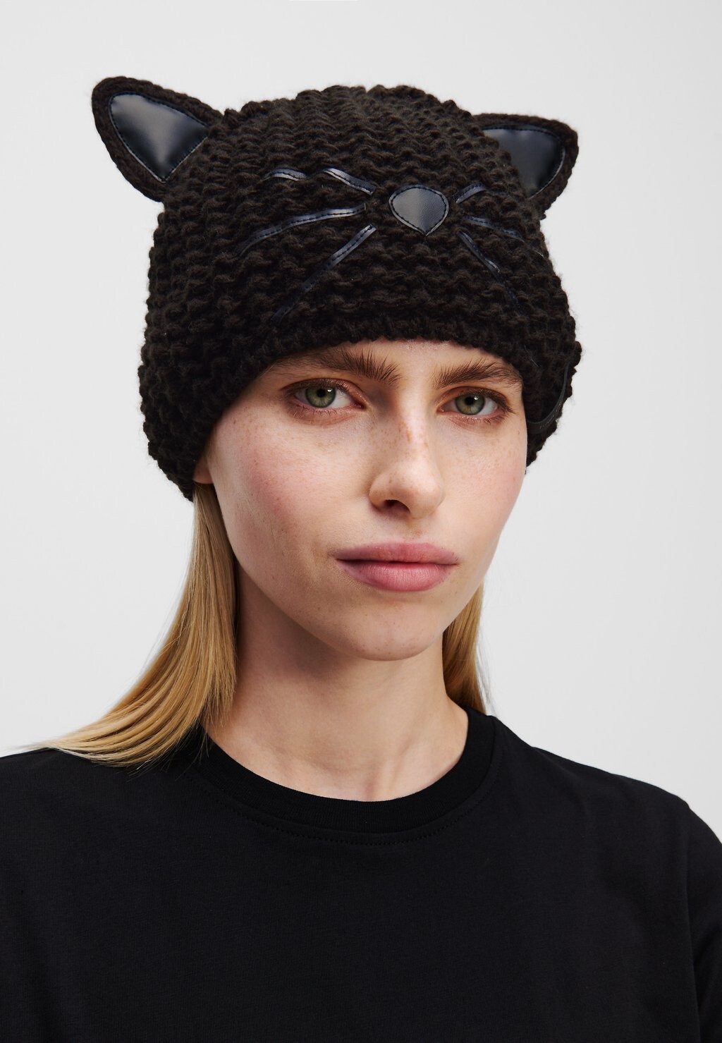 Шапка KARL LAGERFELD, черный
Шапка KARL LAGERFELD, черный