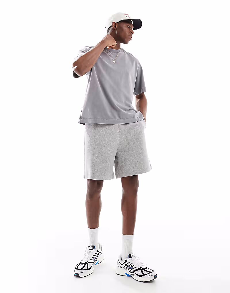 Шорты средней длины ASOS DESIGN Essential oversize серого меланжевого цвета
Шорты средней длины ASOS DESIGN Essential oversize серого меланжевого цвета