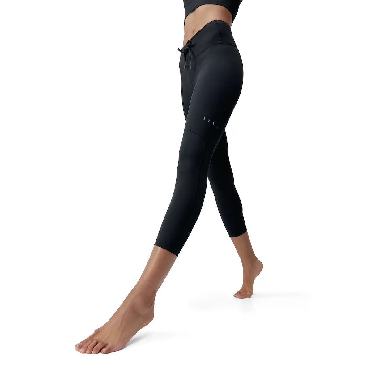 Леггинсы женские Esme Born Living Yoga, черный
Леггинсы женские Esme Born Living Yoga, черный