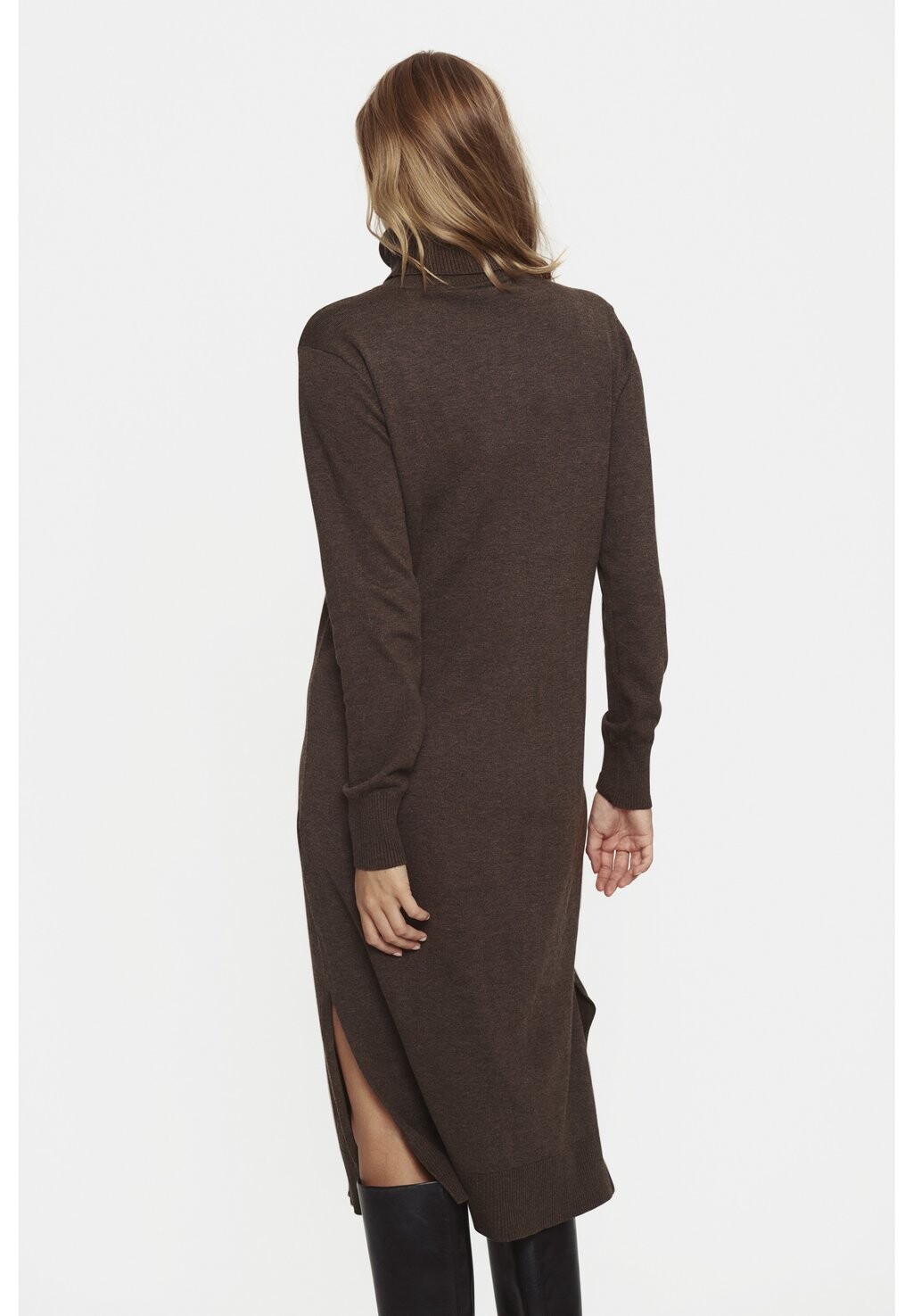 Трикотажное платье MILA ROLL NECK Saint Tropez, крупный коричневый меланж
Трикотажное платье MILA ROLL NECK Saint Tropez, крупный коричневый меланж