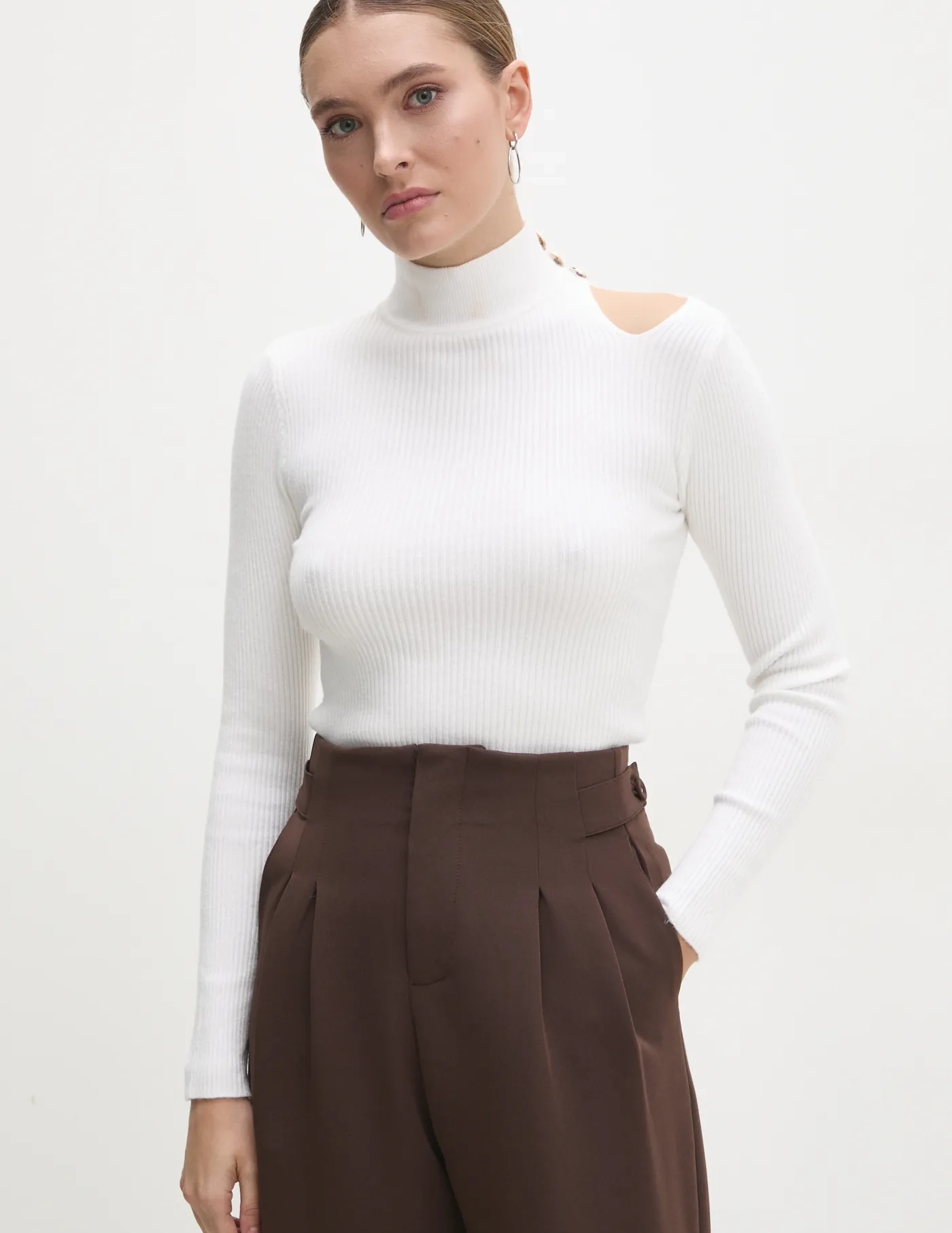 Свитер Answear Lab, белый
Свитер Answear Lab, белый