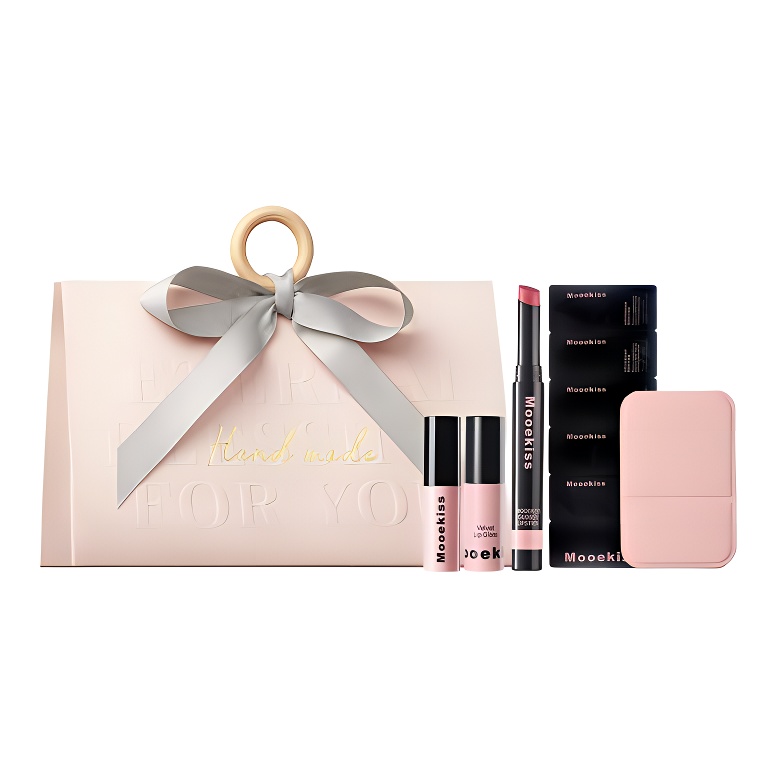 Бантовая ручная коробка, набор для макияжа легко растушевываемый глянцевый блеск для губ натуральный набор из 5 предметов Mooekiss
Бантовая ручная коробка, набор для макияжа легко растушевываемый глянцевый блеск для губ натуральный набор из 5 предметов Mooekiss