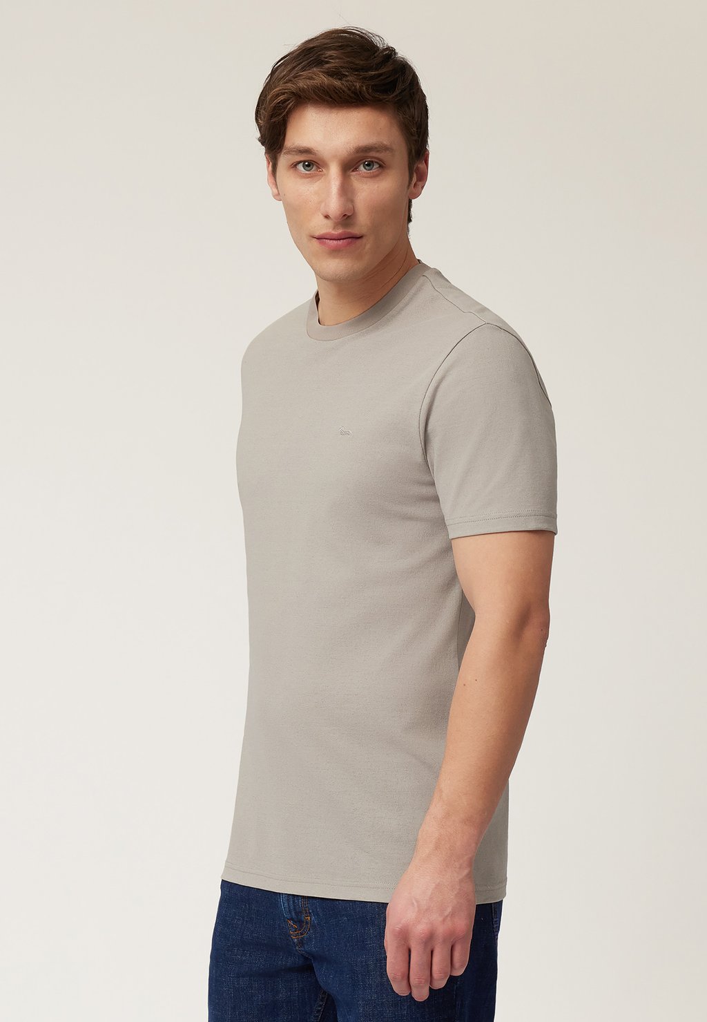 Базовая футболка REGULAR FIT Harmont & Blaine, бежевый
Базовая футболка REGULAR FIT Harmont & Blaine, бежевый