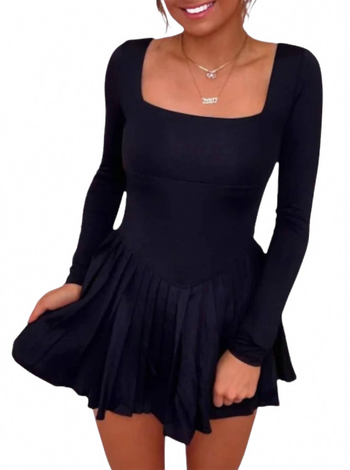 Лилли теннисное платье в черном цвете TCEC 
Лилли теннисное платье в черном цвете TCEC