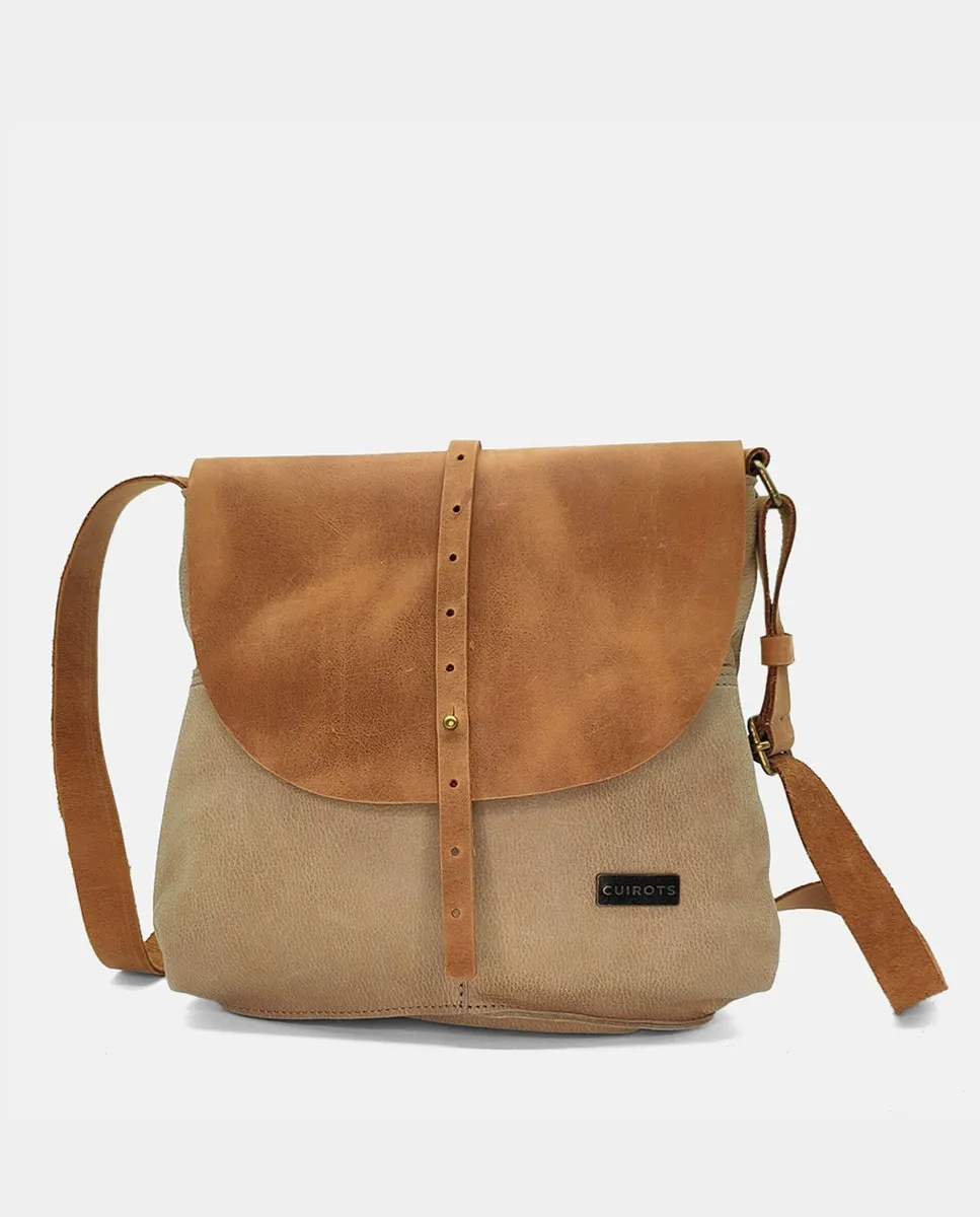 Средняя сумка через плечо с ОРИГИНАЛЬНЫМ кожаным клапаном CUIROTS, цвет Topo
Средняя сумка через плечо с ОРИГИНАЛЬНЫМ кожаным клапаном CUIROTS, цвет Topo