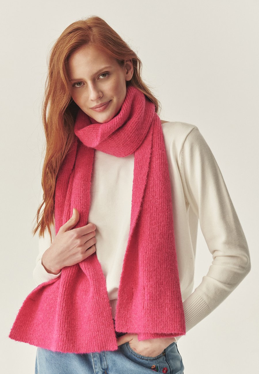 Шарф TATUUM Scarf, Dark Pink/Pink
Шарф TATUUM Scarf, Dark Pink/Pink