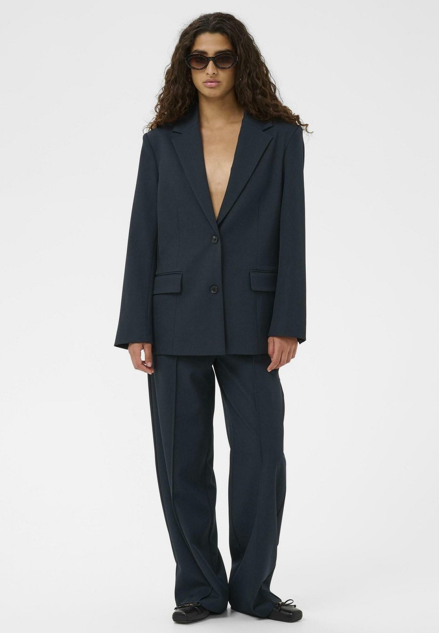 Брюки Soaked in Luxury CORINNE WIDE, Salute Melange/Dark Grey
Брюки Soaked in Luxury CORINNE WIDE, Salute Melange/Dark Grey