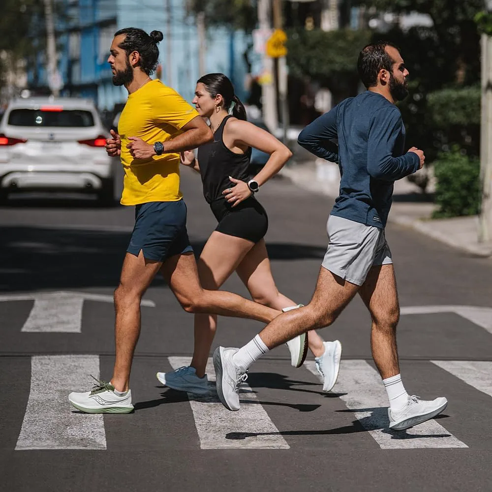 Мужские кроссовки для бега Saucony Ride 18, черный
Мужские кроссовки для бега Saucony Ride 18, черный