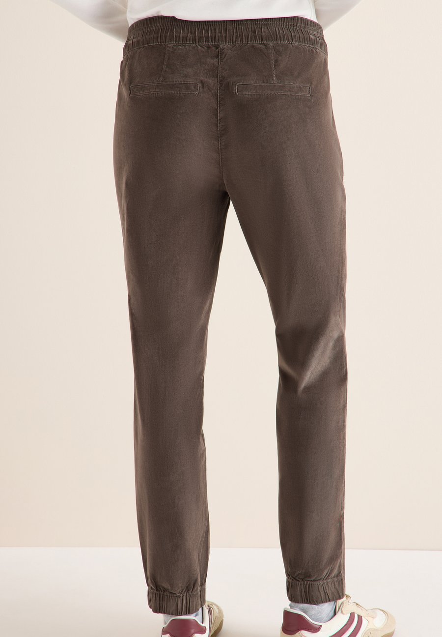 Брюки Cecil IM CAUSAL FIT, Braun/Dark Brown
Брюки Cecil IM CAUSAL FIT, Braun/Dark Brown