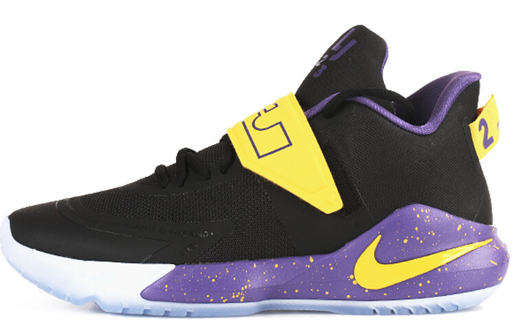 Мужские баскетбольные кроссовки Nike Ambassador 12
Мужские баскетбольные кроссовки Nike Ambassador 12