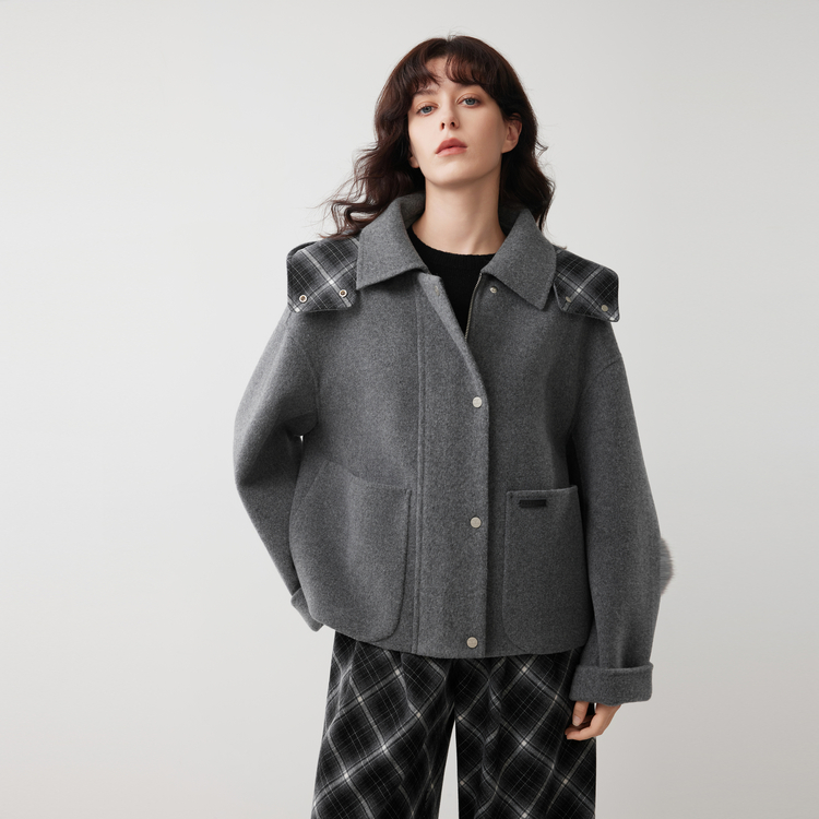 ELLE Пальто женское Medium Gray с капюшоном, утепленное, прямого кроя
ELLE Пальто женское Medium Gray с капюшоном, утепленное, прямого кроя