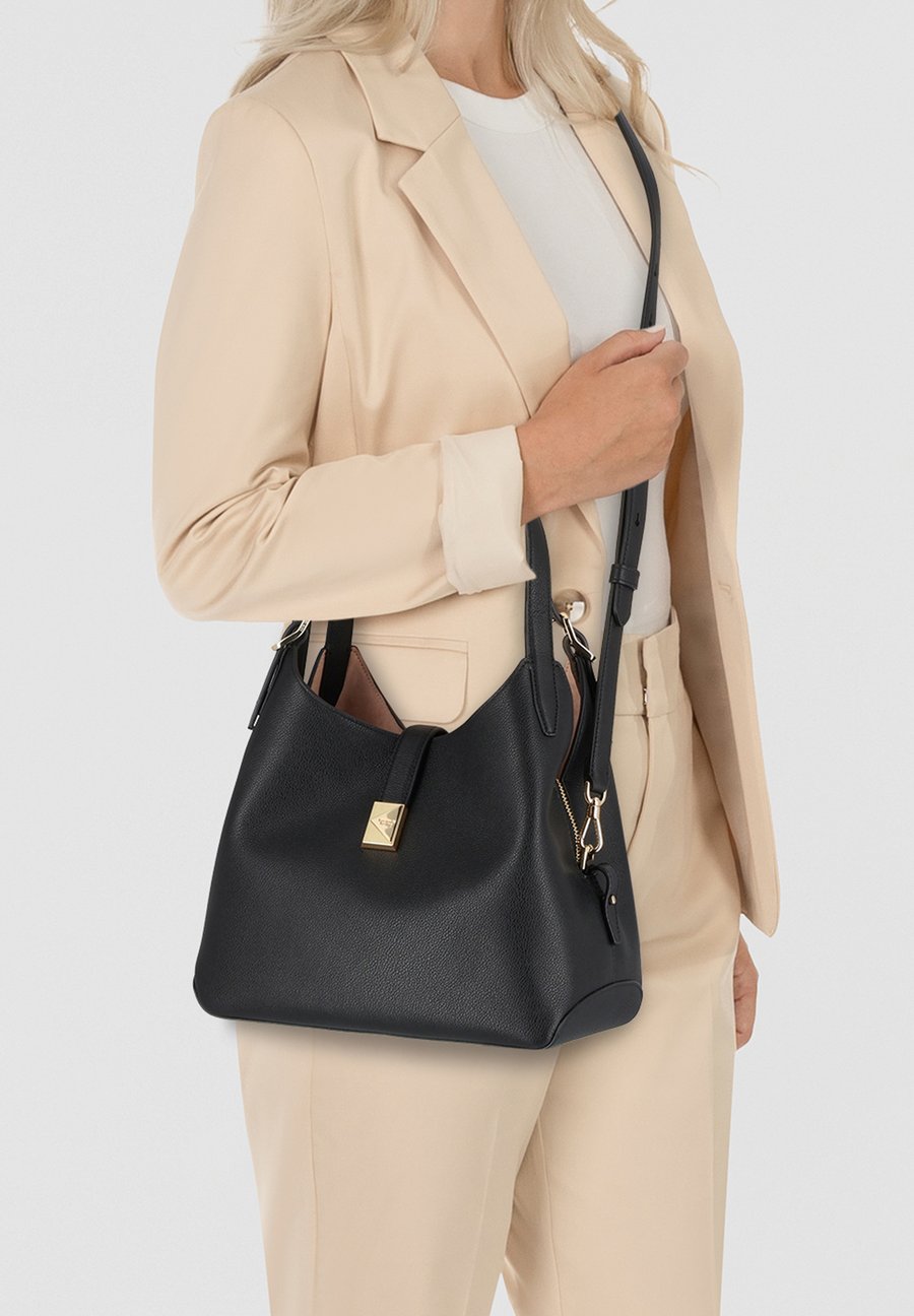 Сумка kate spade new york DECO CROSSBODY TOTE, Black
Сумка kate spade new york DECO CROSSBODY TOTE, Black