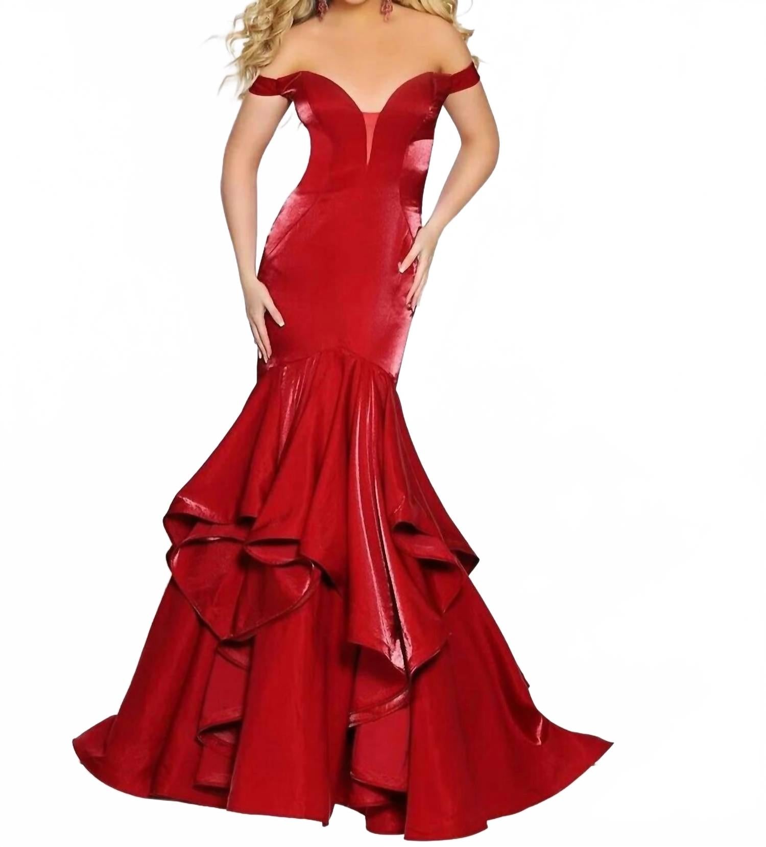 Вечернее платье для выпускного в красном 2Cute
Вечернее платье для выпускного в красном 2Cute