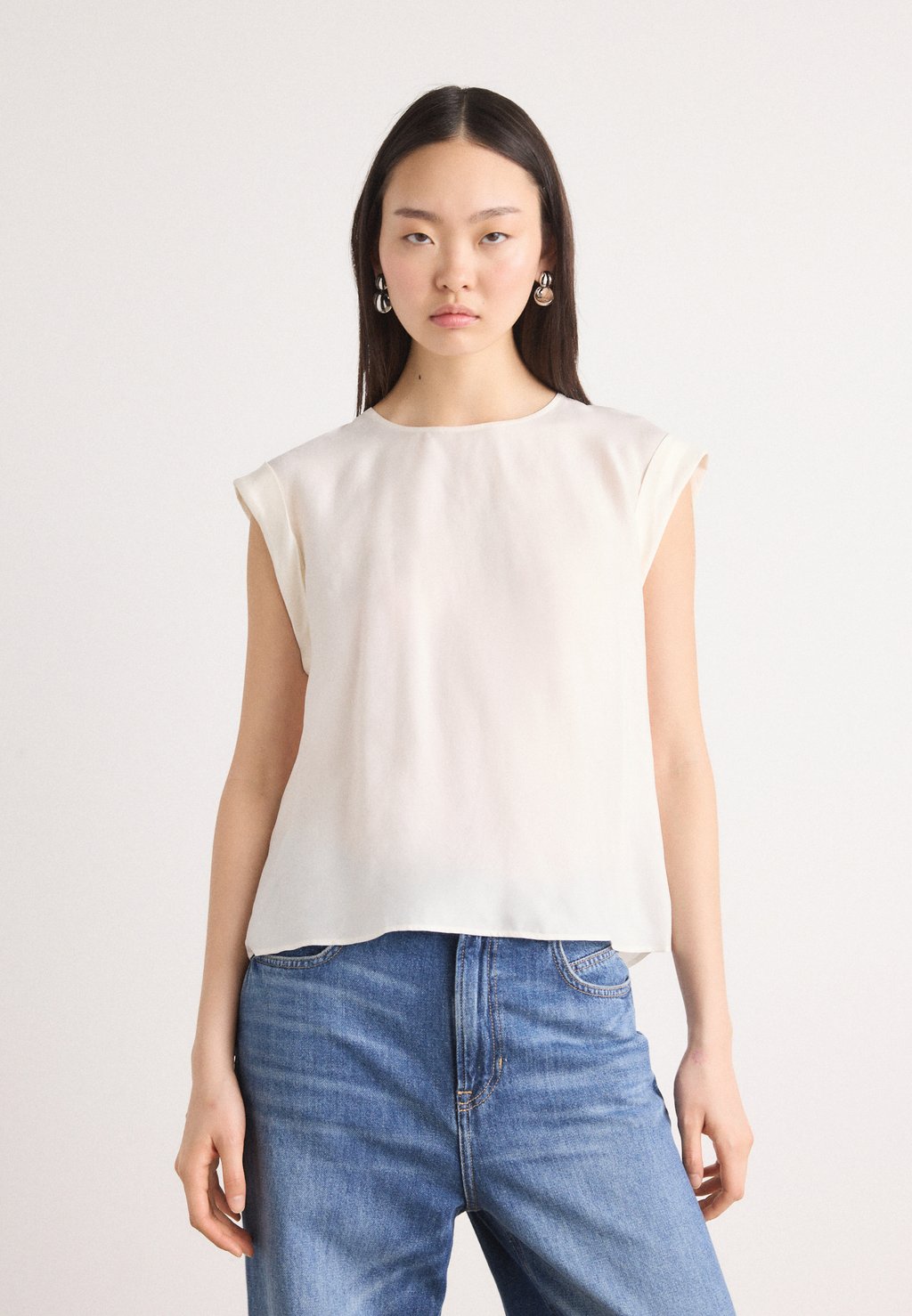 Блуза IRNETTE BOSS, кремовый
Блуза IRNETTE BOSS, кремовый