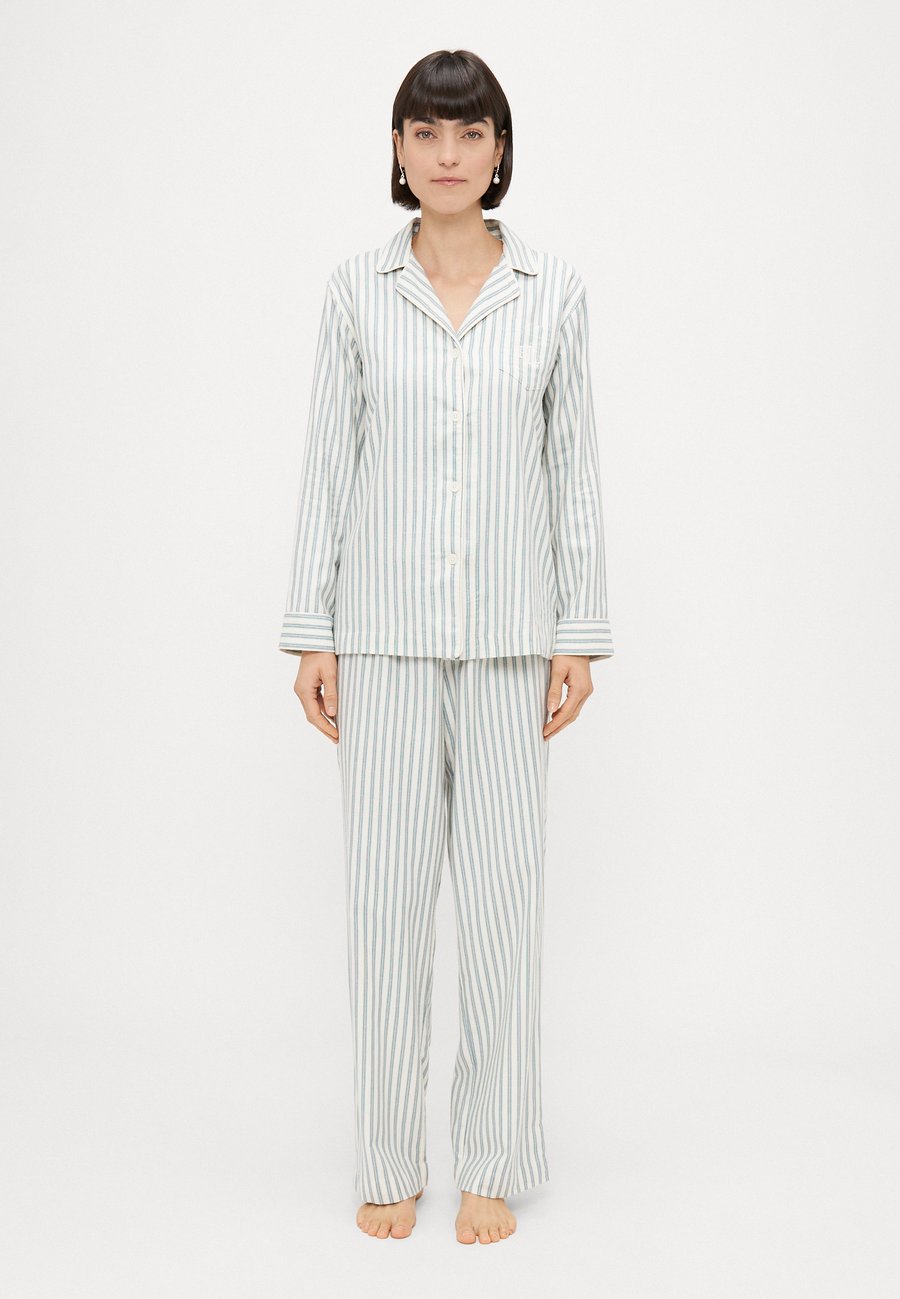 Пижамный комплект Lauren Ralph Lauren NOTCH COLLAR LONG PAJAMA, Blue
Пижамный комплект Lauren Ralph Lauren NOTCH COLLAR LONG PAJAMA, Blue