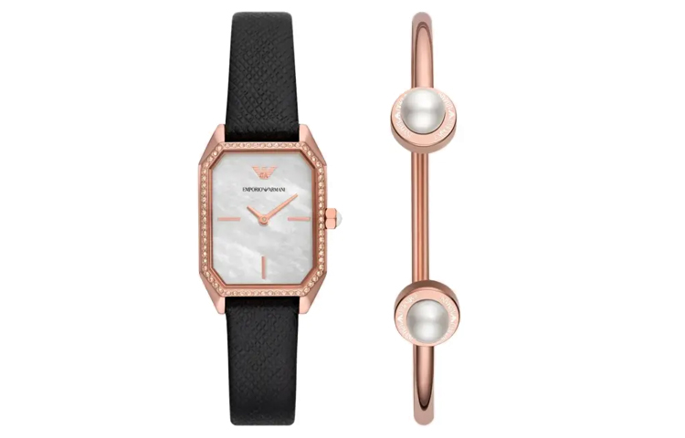 Наручные часы с кварцевым механизмом и кожаным ремешком, белый циферблат 24 мм, женские часы EMPORIO ARMANI
Наручные часы с кварцевым механизмом и кожаным ремешком, белый циферблат 24 мм, женские часы EMPORIO ARMANI