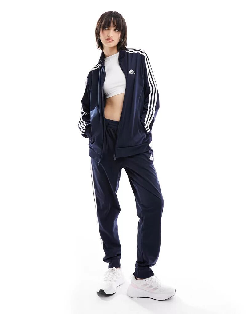 Темно-синий спортивный костюм с тремя полосками adidas Training adidas performance
Темно-синий спортивный костюм с тремя полосками adidas Training adidas performance