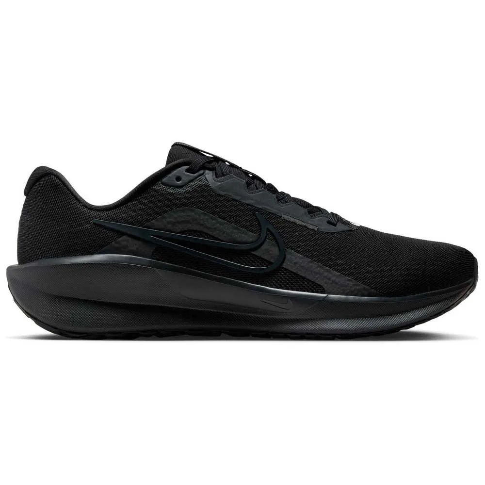 Кроссовки Nike Downshifter 13 trainers, черный
Кроссовки Nike Downshifter 13 trainers, черный