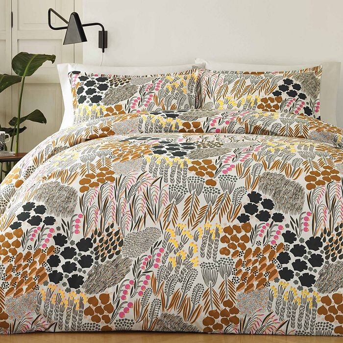 Комплект одеял Marimekko Pieni Letto, полный/королевский размер, мультиколор
Комплект одеял Marimekko Pieni Letto, полный/королевский размер, мультиколор