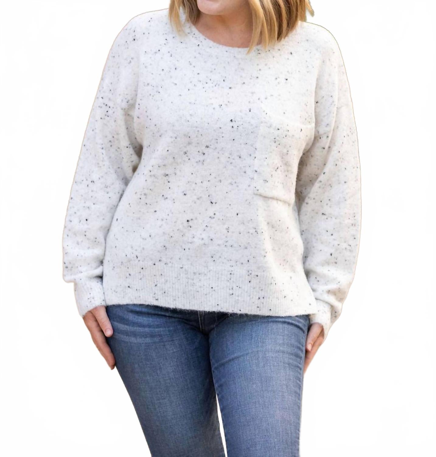 Свитер Sara в бело-черную крапинку Michelle Mae
Свитер Sara в бело-черную крапинку Michelle Mae