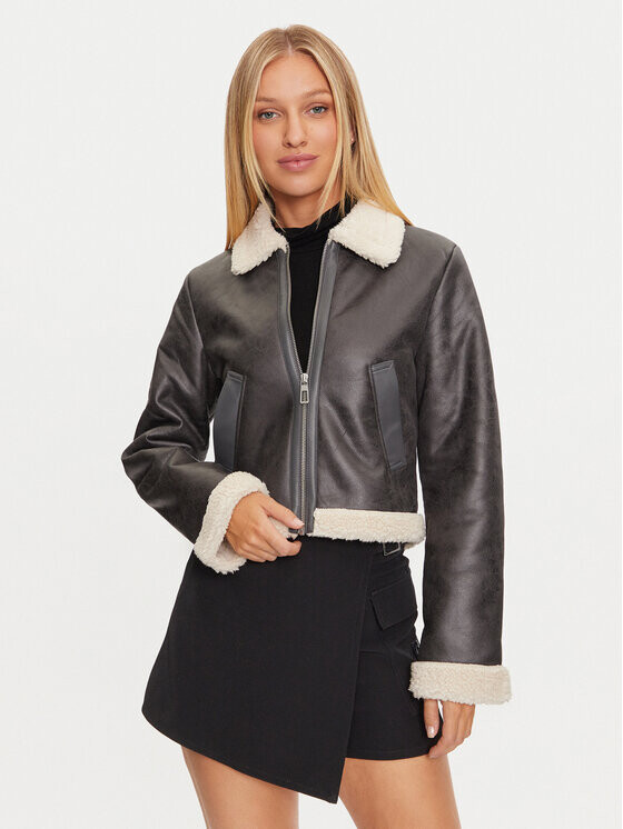 Куртка из искусственной кожи, стандартного кроя Only, серый
Куртка из искусственной кожи, стандартного кроя Only, серый
