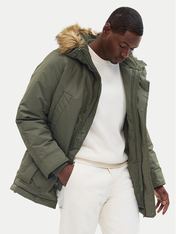 Зимняя куртка стандартного кроя Gap, зеленый
Зимняя куртка стандартного кроя Gap, зеленый