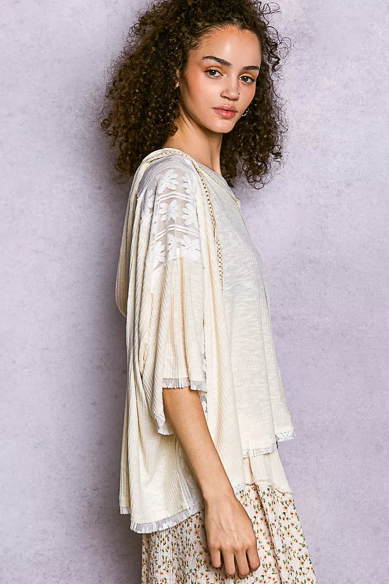 Худи с короткими рукавами и кружевной отделкой TRUEDAMES, кремовый
Худи с короткими рукавами и кружевной отделкой TRUEDAMES, кремовый