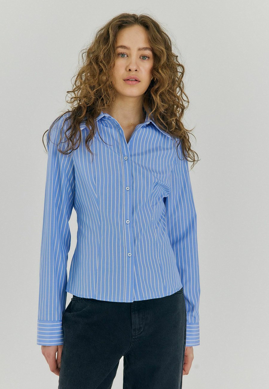 Блуза NORR MARION , Light Blue Stripe/Light Blue
Блуза NORR MARION , Light Blue Stripe/Light Blue