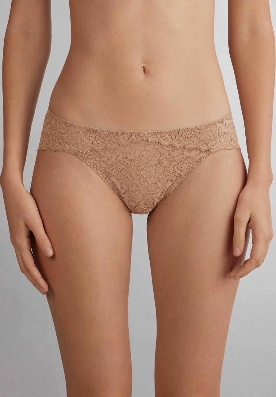 Брифы Intimissimi Briefs, Natural/Tan
Брифы Intimissimi Briefs, Natural/Tan