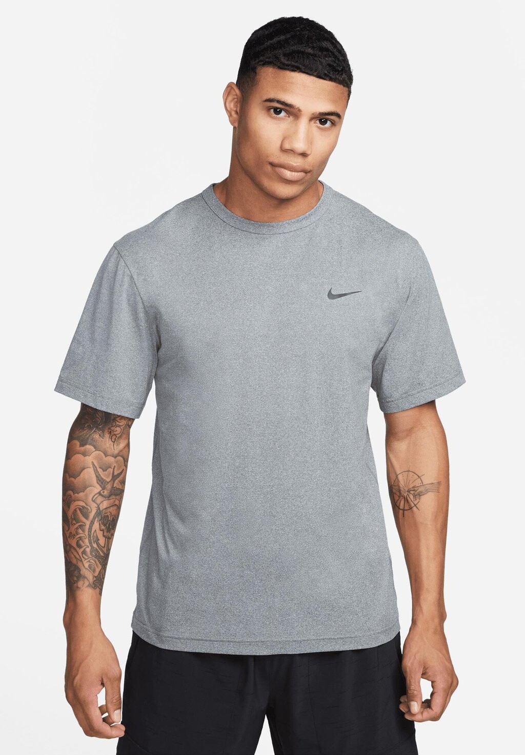 Спортивная футболка HYVERSE Nike, дымчато-серый/htr/черный
Спортивная футболка HYVERSE Nike, дымчато-серый/htr/черный