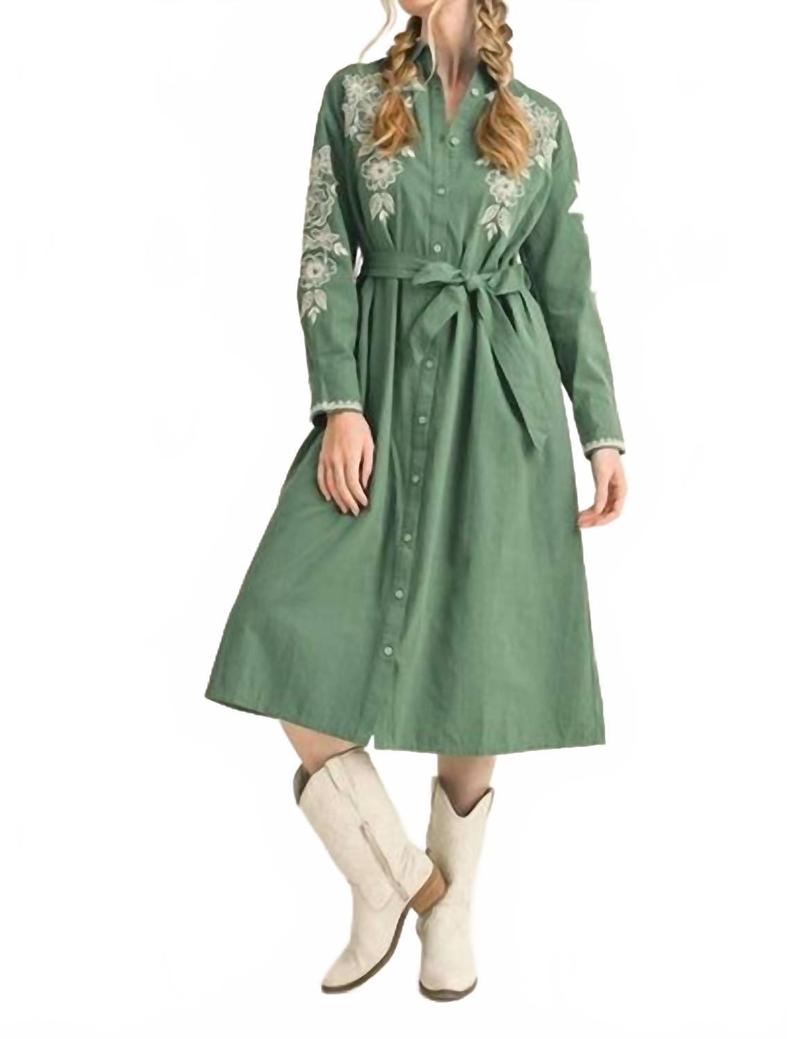 Цветочное макси-платье с декоративной строчкой в зеленом цвете &merci
Цветочное макси-платье с декоративной строчкой в зеленом цвете &merci