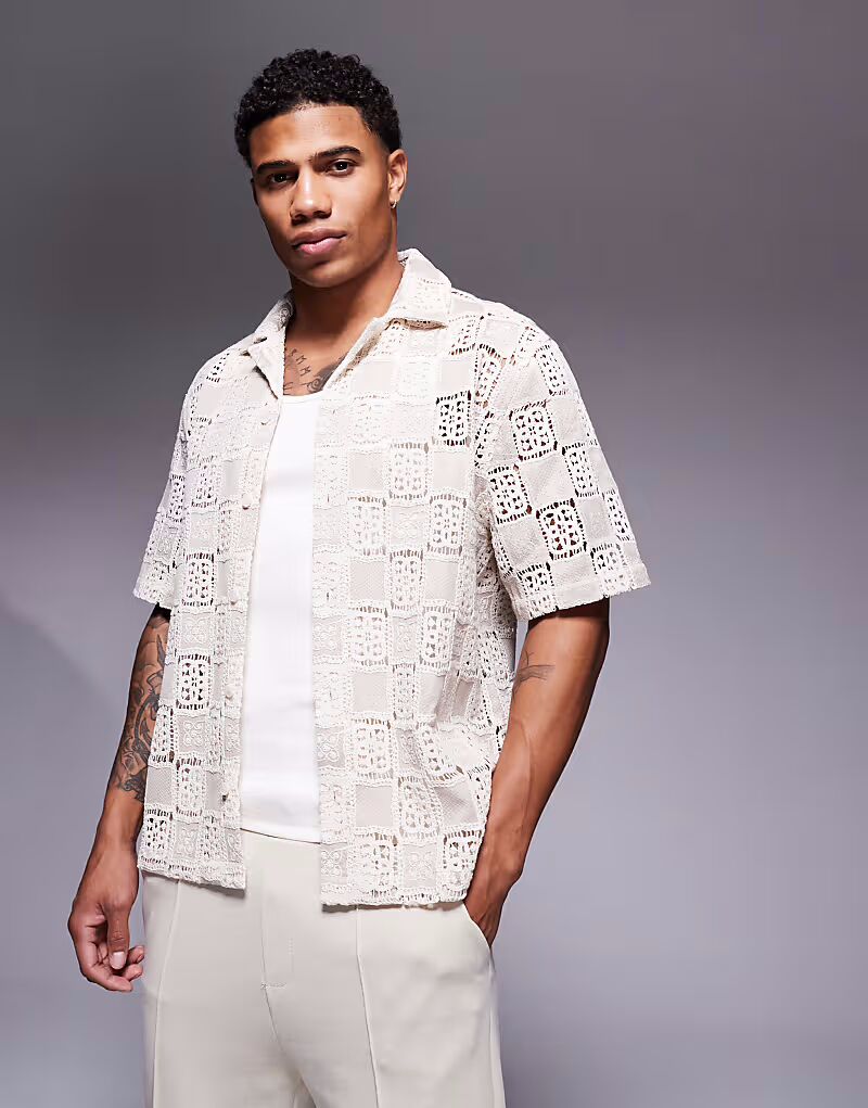 Рубашка свободного кроя премиум-класса, связанная крючком, нейтрального цвета Asos Design
Рубашка свободного кроя премиум-класса, связанная крючком, нейтрального цвета Asos Design