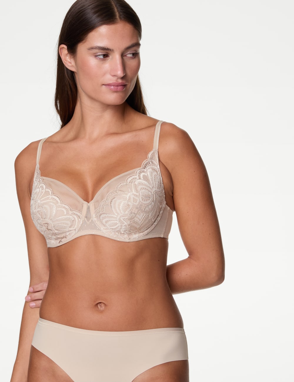 Бюстгальтер с полной чашкой Amelia Lace Natural Lift Marks & Spencer, цвет Opaline
Бюстгальтер с полной чашкой Amelia Lace Natural Lift Marks & Spencer, цвет Opaline