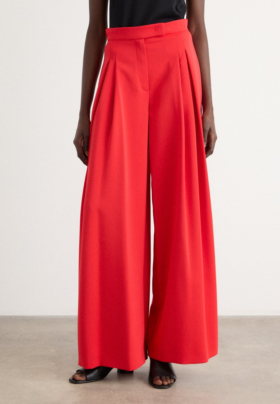 Брюки Marc Cain Trousers, Lollipop/Red
Брюки Marc Cain Trousers, Lollipop/Red