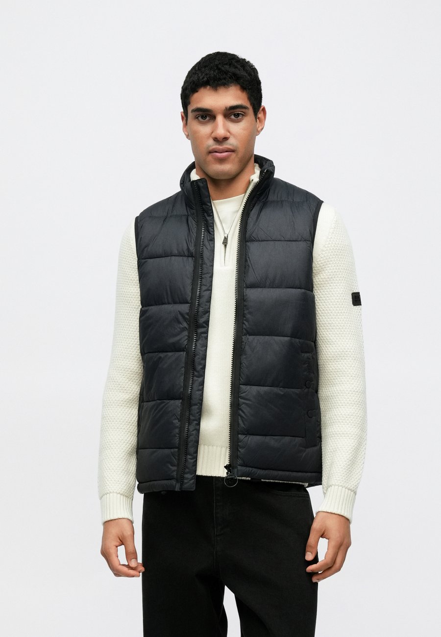 Куртка Barbour OFFSHORE, Black
Куртка Barbour OFFSHORE, Black