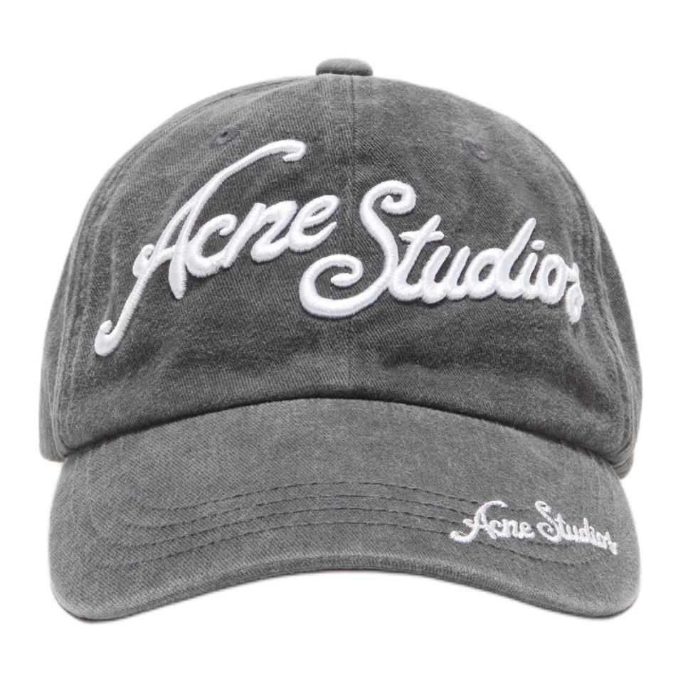 Acne Studios Бейсболка с вышитым логотипом и изогнутым козырьком, Gray 
Acne Studios Бейсболка с вышитым логотипом и изогнутым козырьком, Gray