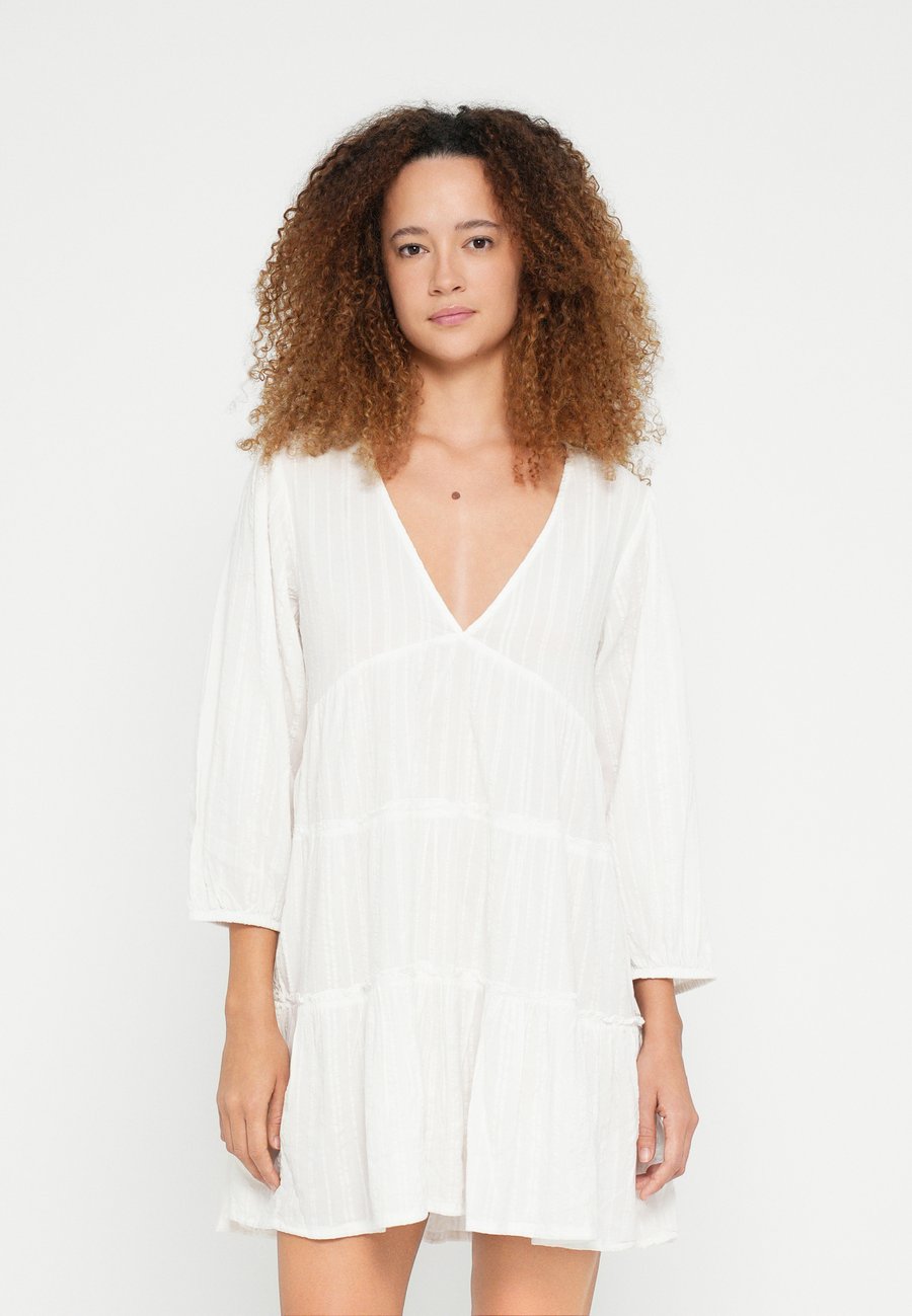 Платье Rip Curl HAZE MINI, White
Платье Rip Curl HAZE MINI, White