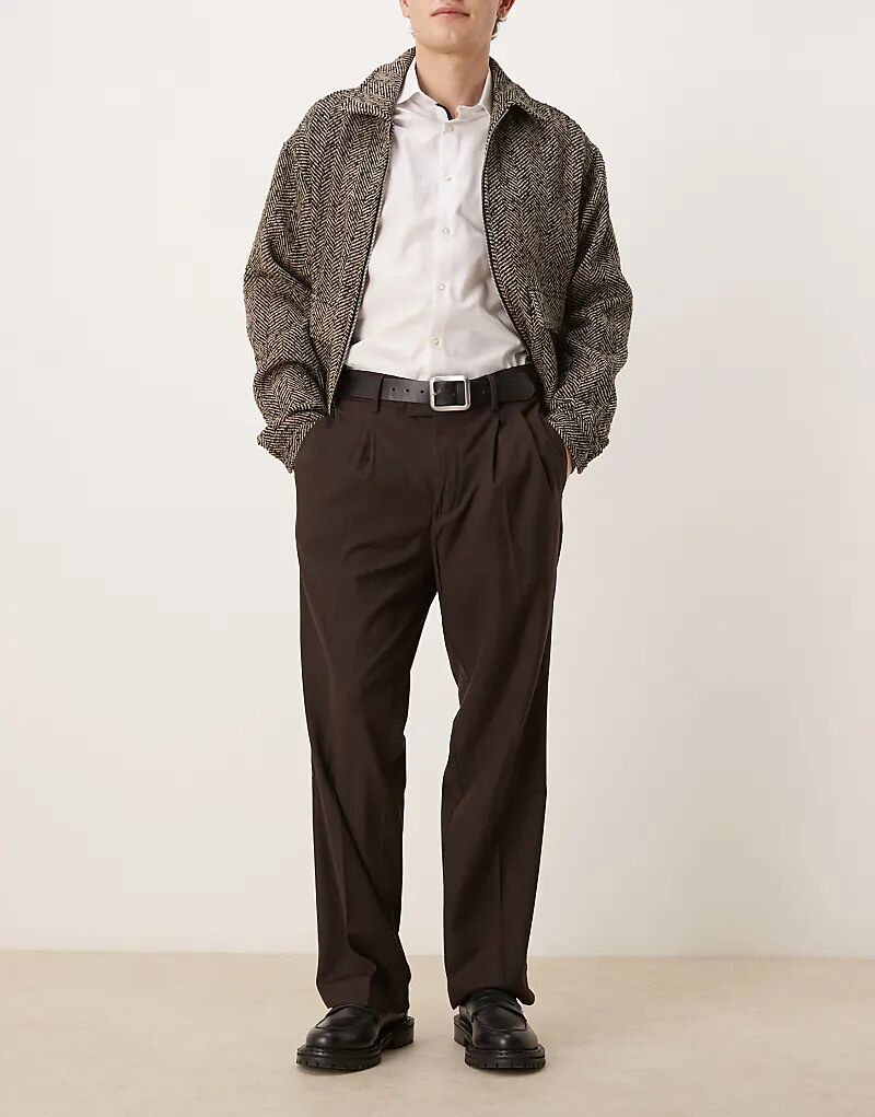 Свободные брюки коричневого цвета Mango
Свободные брюки коричневого цвета Mango