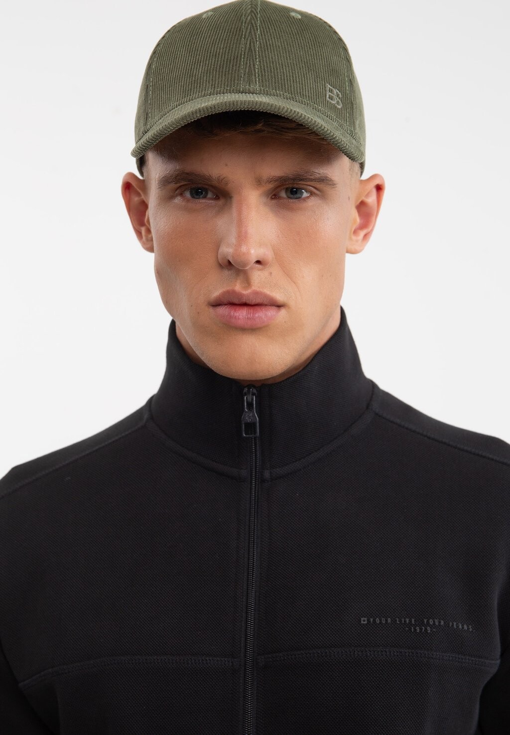 Толстовка на молнии WLADOR Big Star, черный
Толстовка на молнии WLADOR Big Star, черный