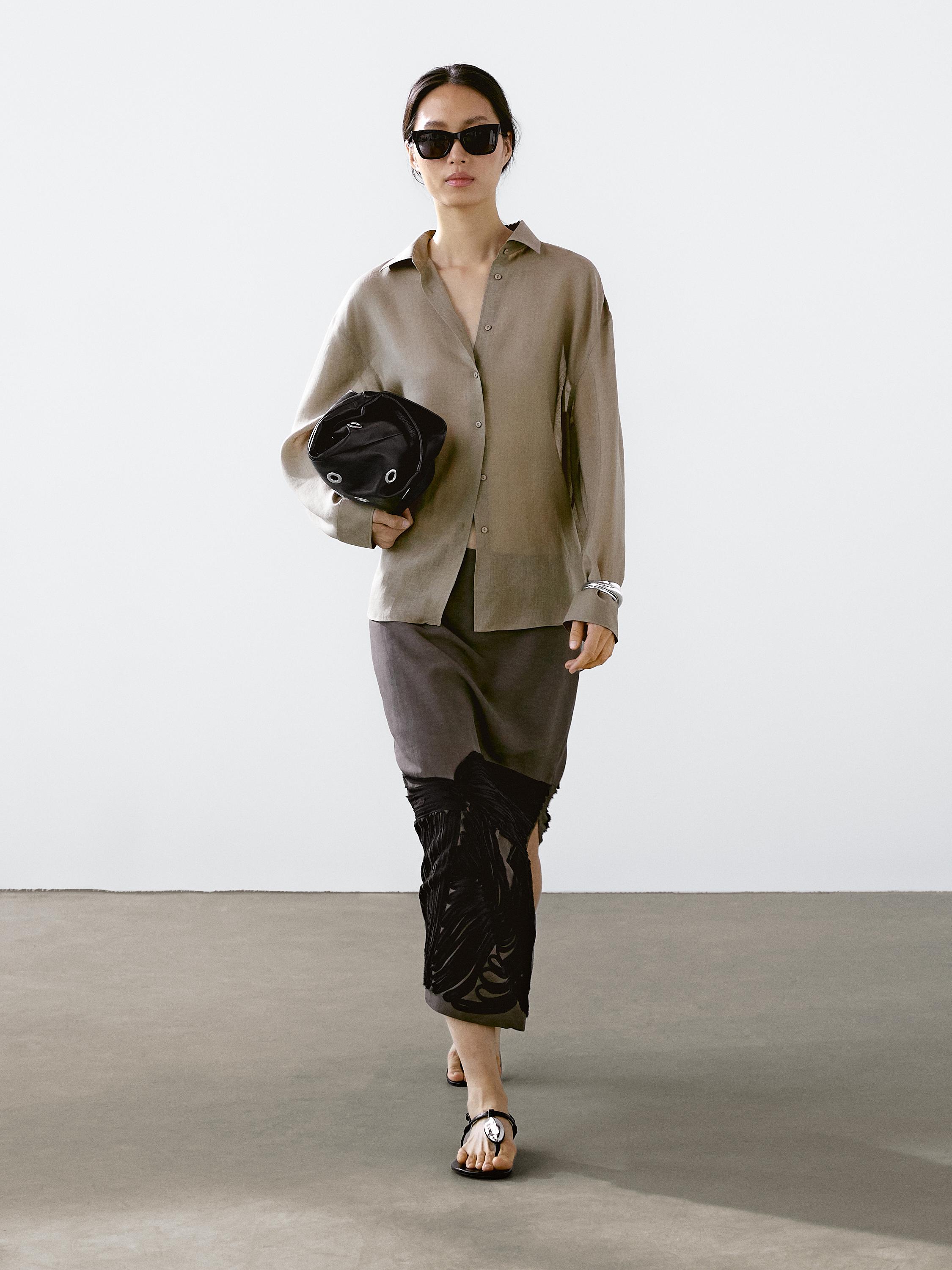 Рубашка из струящейся смеси рами Massimo Dutti, Mole Brown
Рубашка из струящейся смеси рами Massimo Dutti, Mole Brown