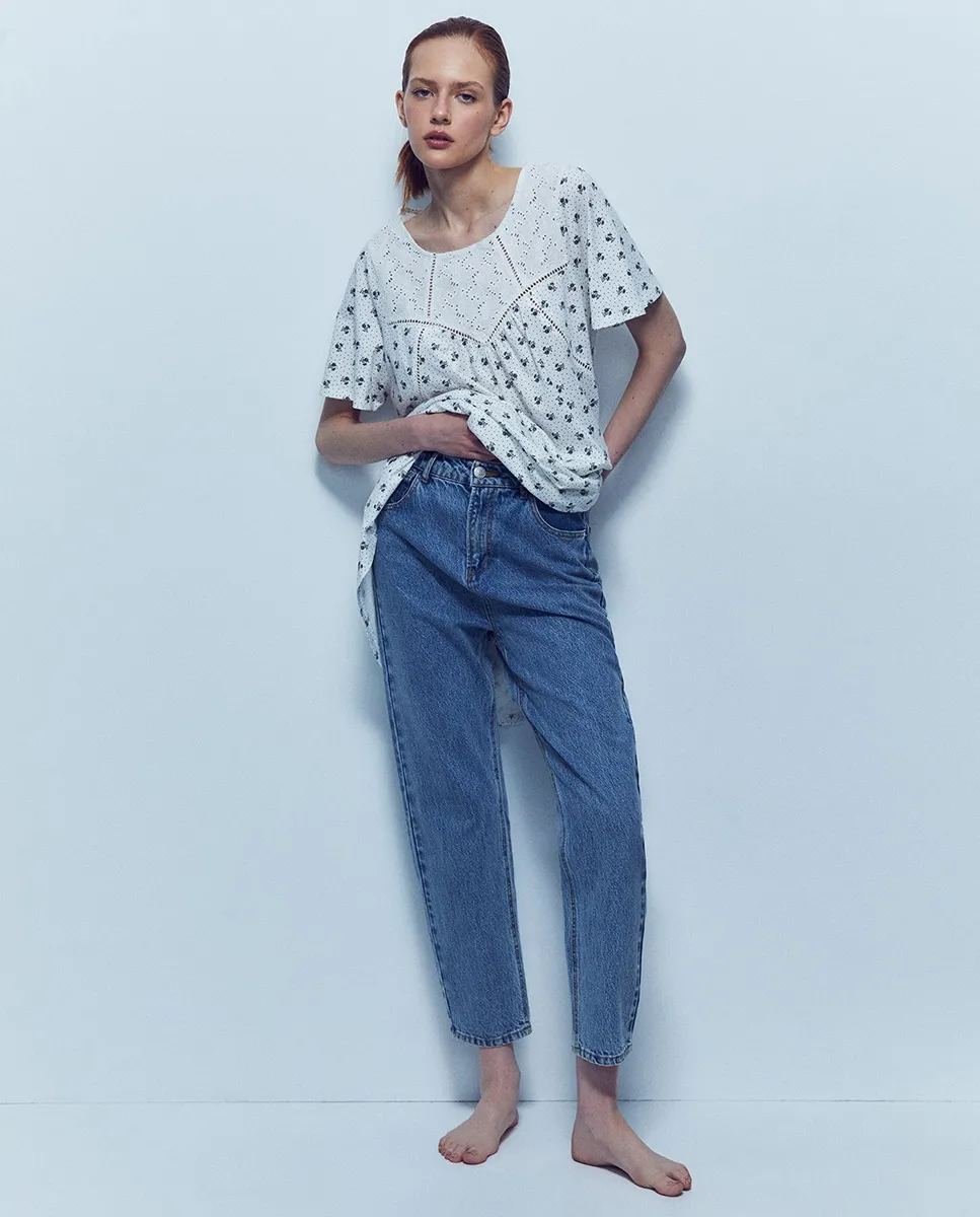 Ночная сорочка с цветочным кружевом Sfera, черный
Ночная сорочка с цветочным кружевом Sfera, черный