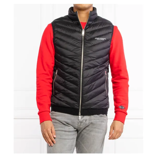 Пуховик без рукавов стандартного кроя Armani Exchange, черный
Пуховик без рукавов стандартного кроя Armani Exchange, черный